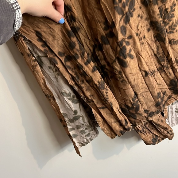 go by gosilk Crinkle Cut Jacket and Skirt Set in Chai Society 100% Silk Size M - Picture 7 of 16